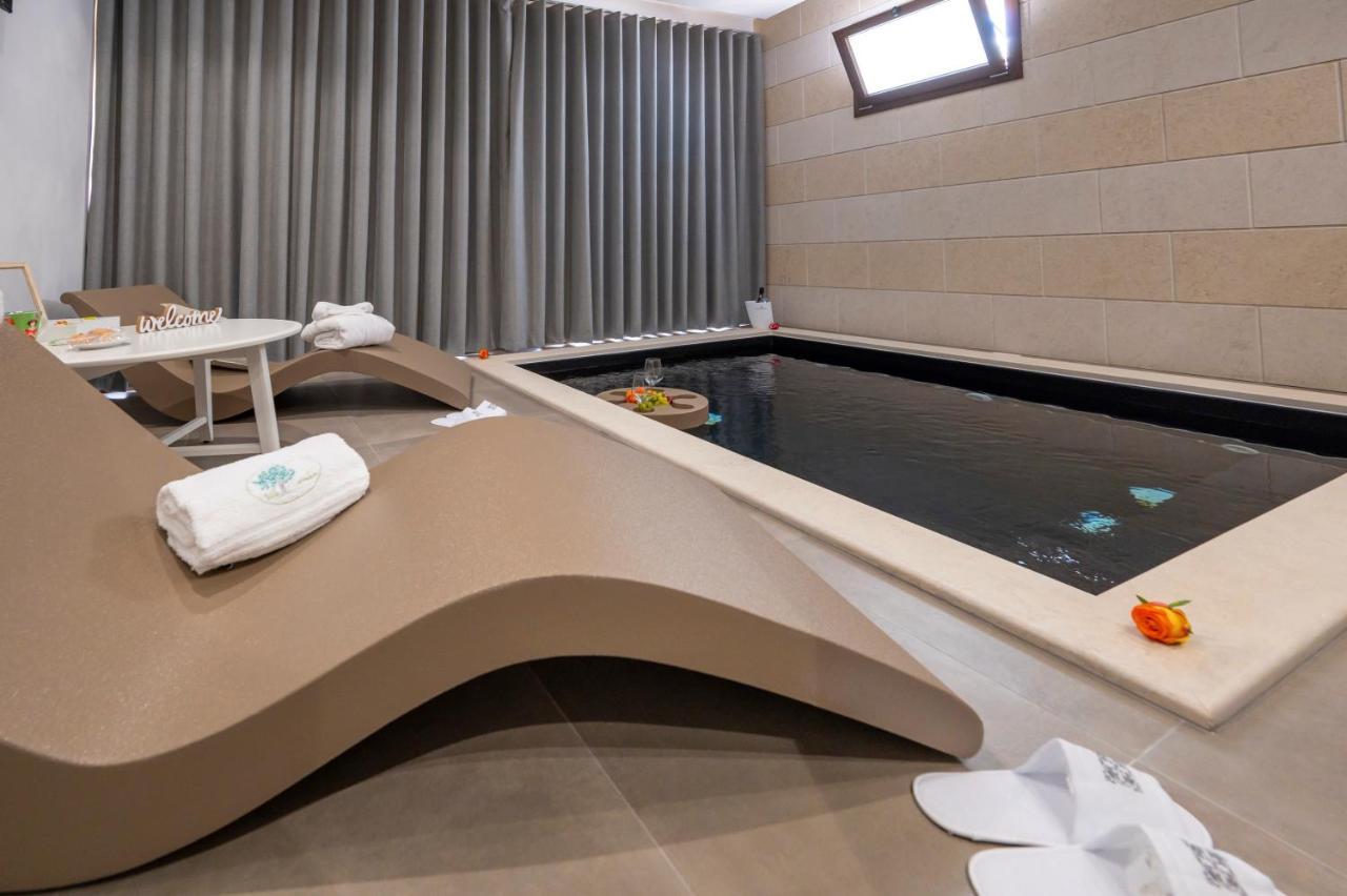 Villa Carmiano Luxury Bedrooms In Avola In The Province Of Syracuse With Spa And Swimming Pool And Wonderful Seaview المظهر الخارجي الصورة