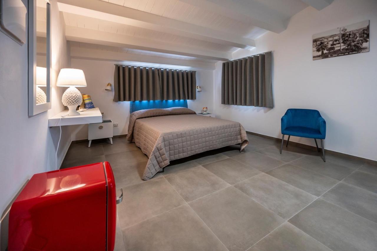 Villa Carmiano Luxury Bedrooms In Avola In The Province Of Syracuse With Spa And Swimming Pool And Wonderful Seaview المظهر الخارجي الصورة