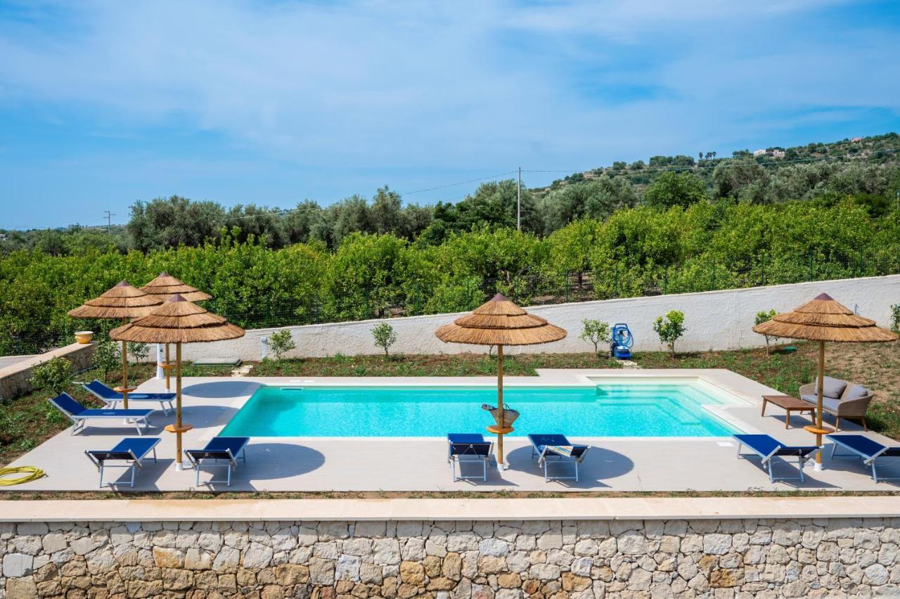 Villa Carmiano Luxury Bedrooms In Avola In The Province Of Syracuse With Spa And Swimming Pool And Wonderful Seaview المظهر الخارجي الصورة