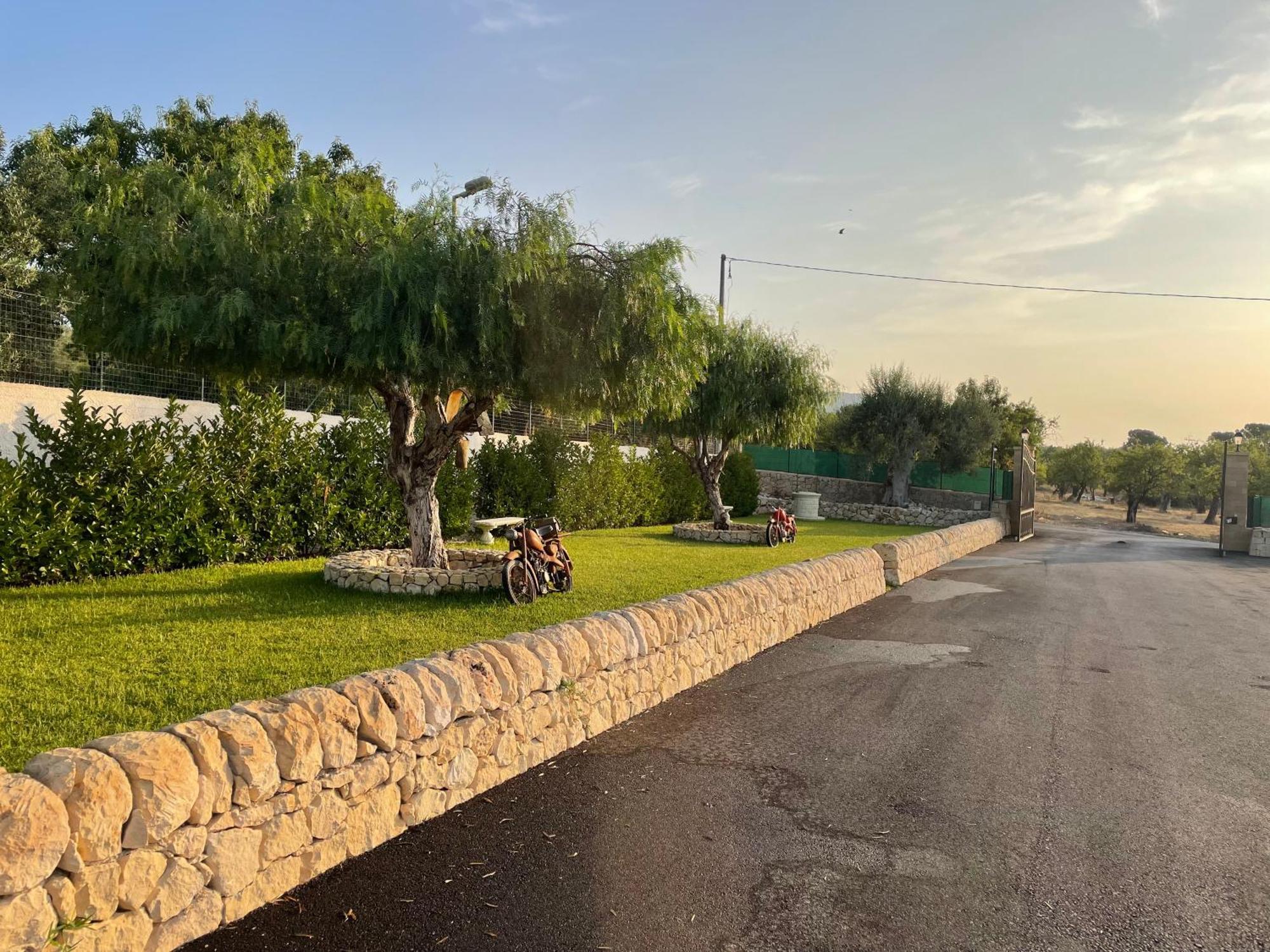 Villa Carmiano Luxury Bedrooms In Avola In The Province Of Syracuse With Spa And Swimming Pool And Wonderful Seaview المظهر الخارجي الصورة
